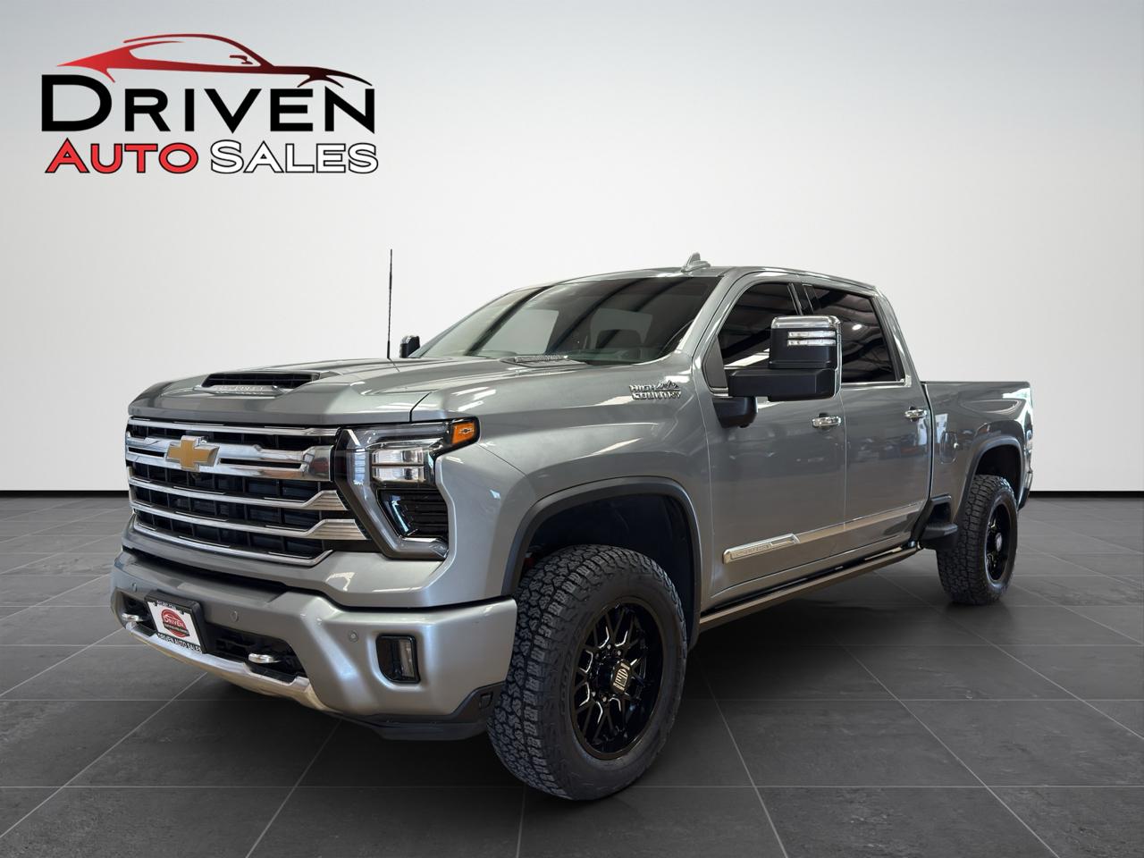 Chevrolet Silverado 2500HD 4WD Crew Cab 159" High Country 2024