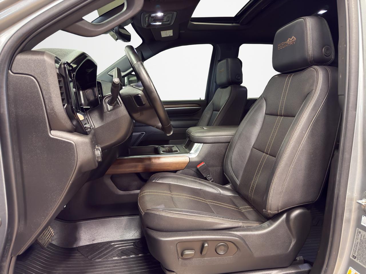Chevrolet Silverado 2500HD 4WD Crew Cab 159" High Country 2024