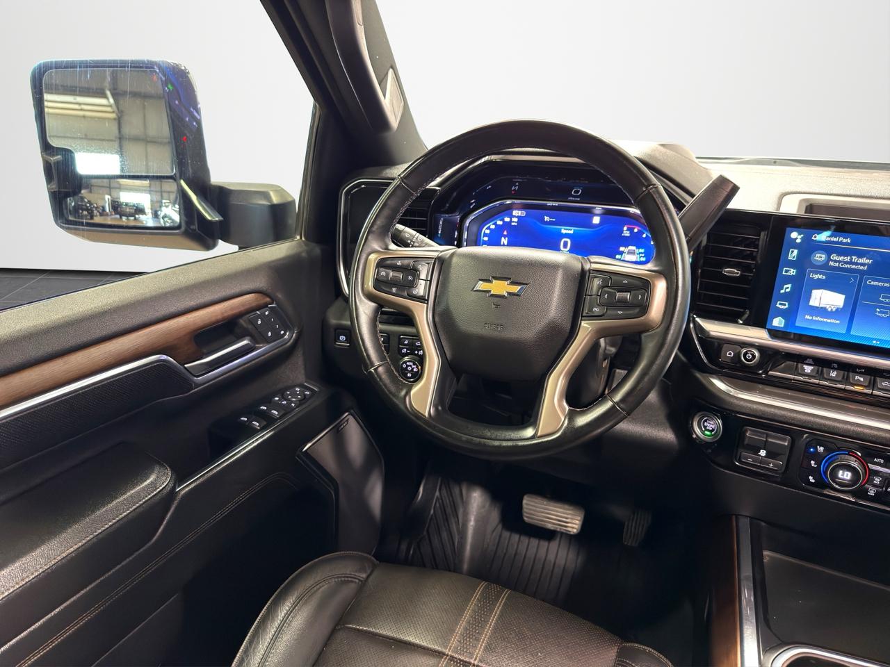 Chevrolet Silverado 2500HD 4WD Crew Cab 159" High Country 2024