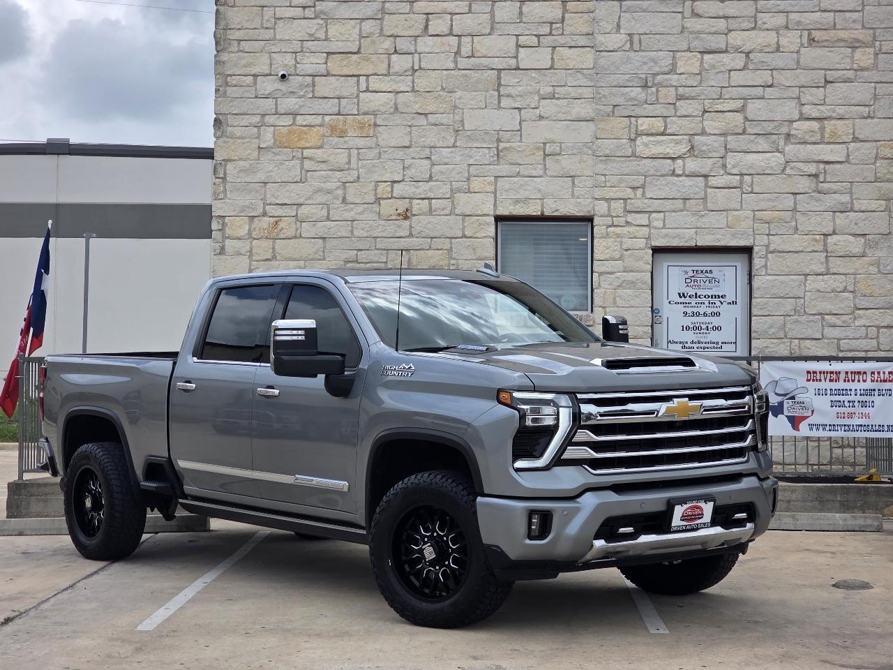 Chevrolet Silverado 2500HD 4WD Crew Cab 159" High Country 2024