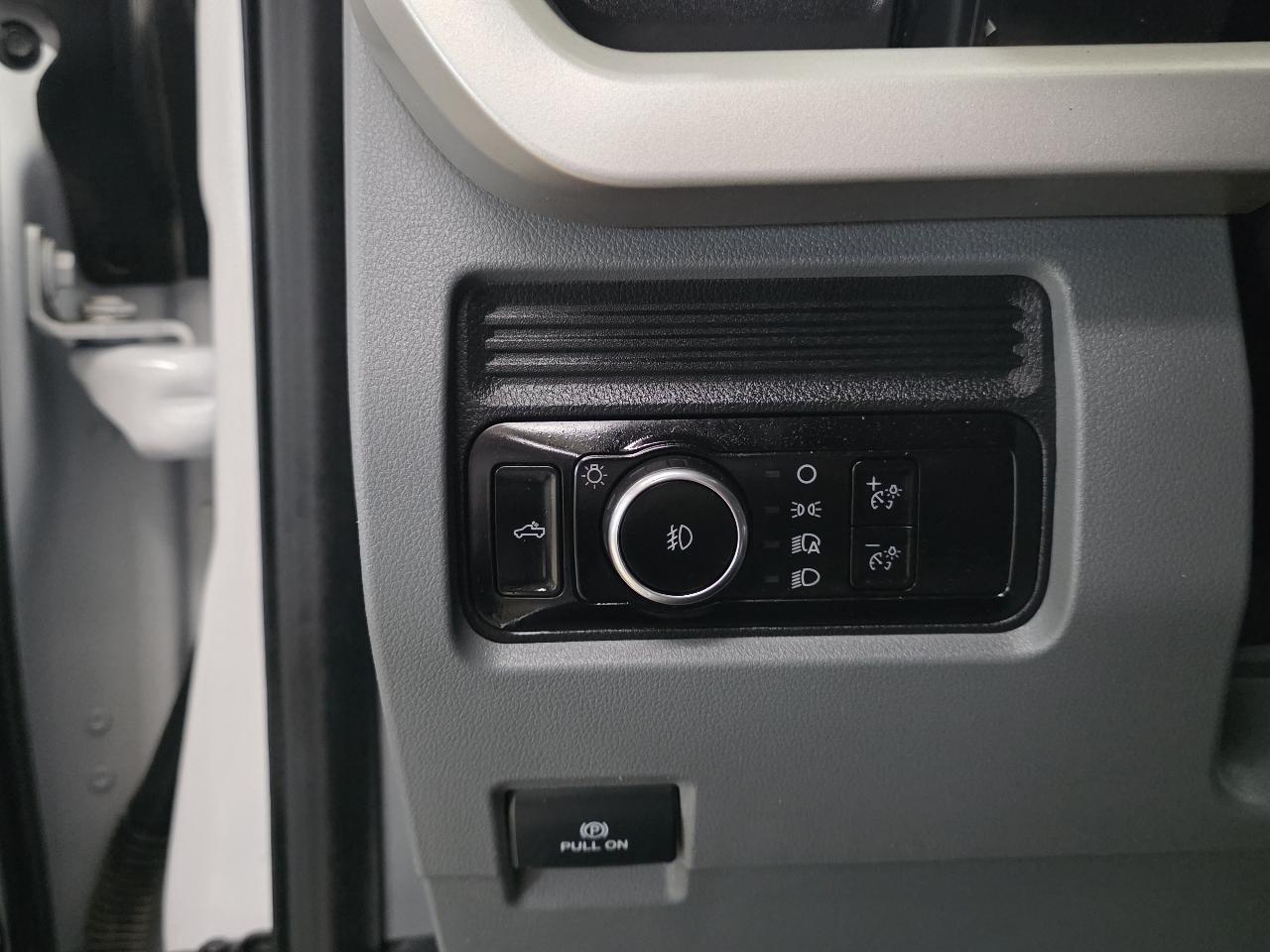 Ford Super Duty F-250 SRW XLT 4WD Crew Cab 8' Box 2023