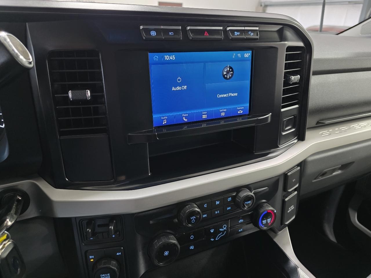 Ford Super Duty F-250 SRW XLT 4WD Crew Cab 8' Box 2023