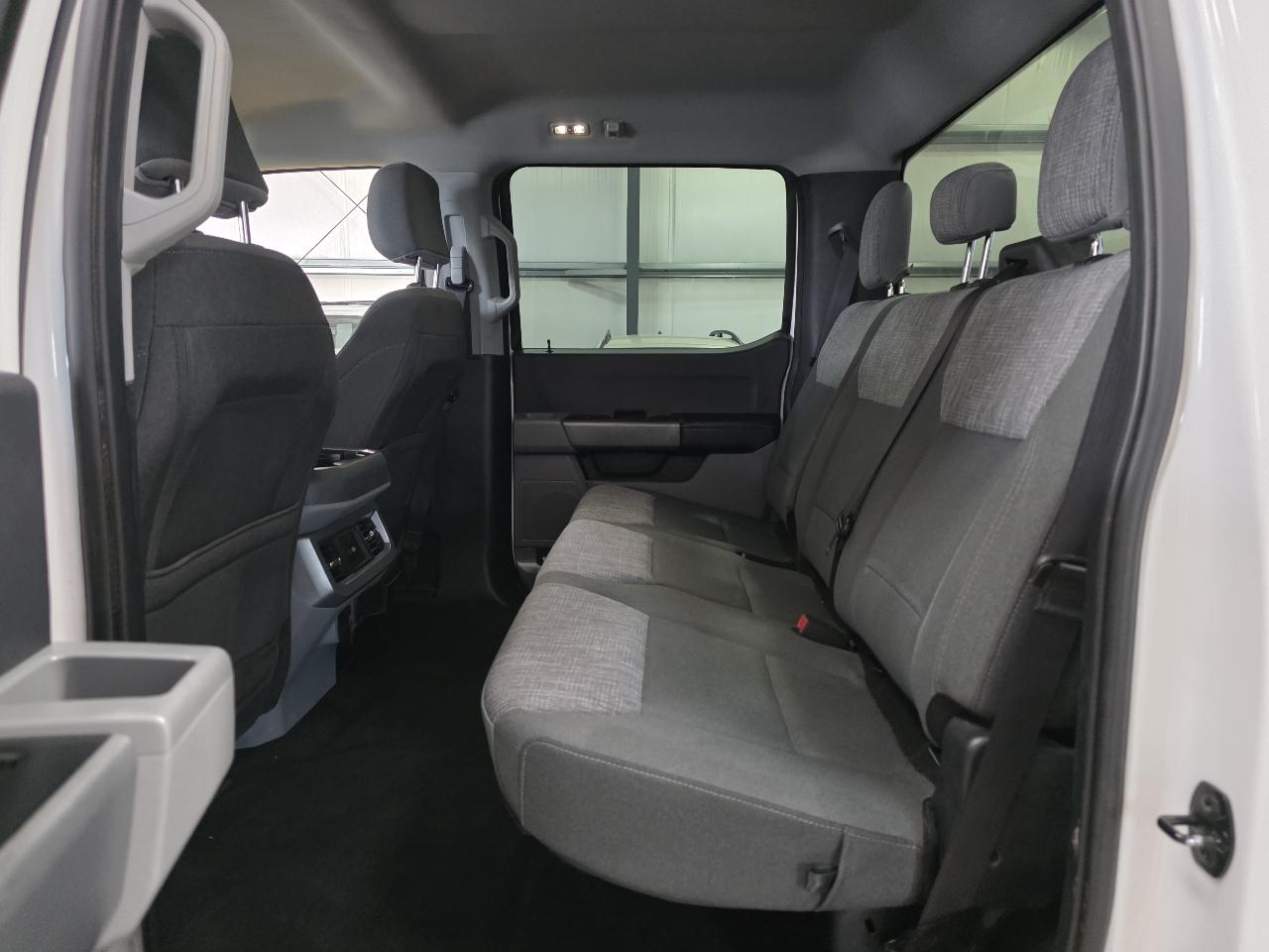 Ford Super Duty F-250 SRW XLT 4WD Crew Cab 8' Box 2023