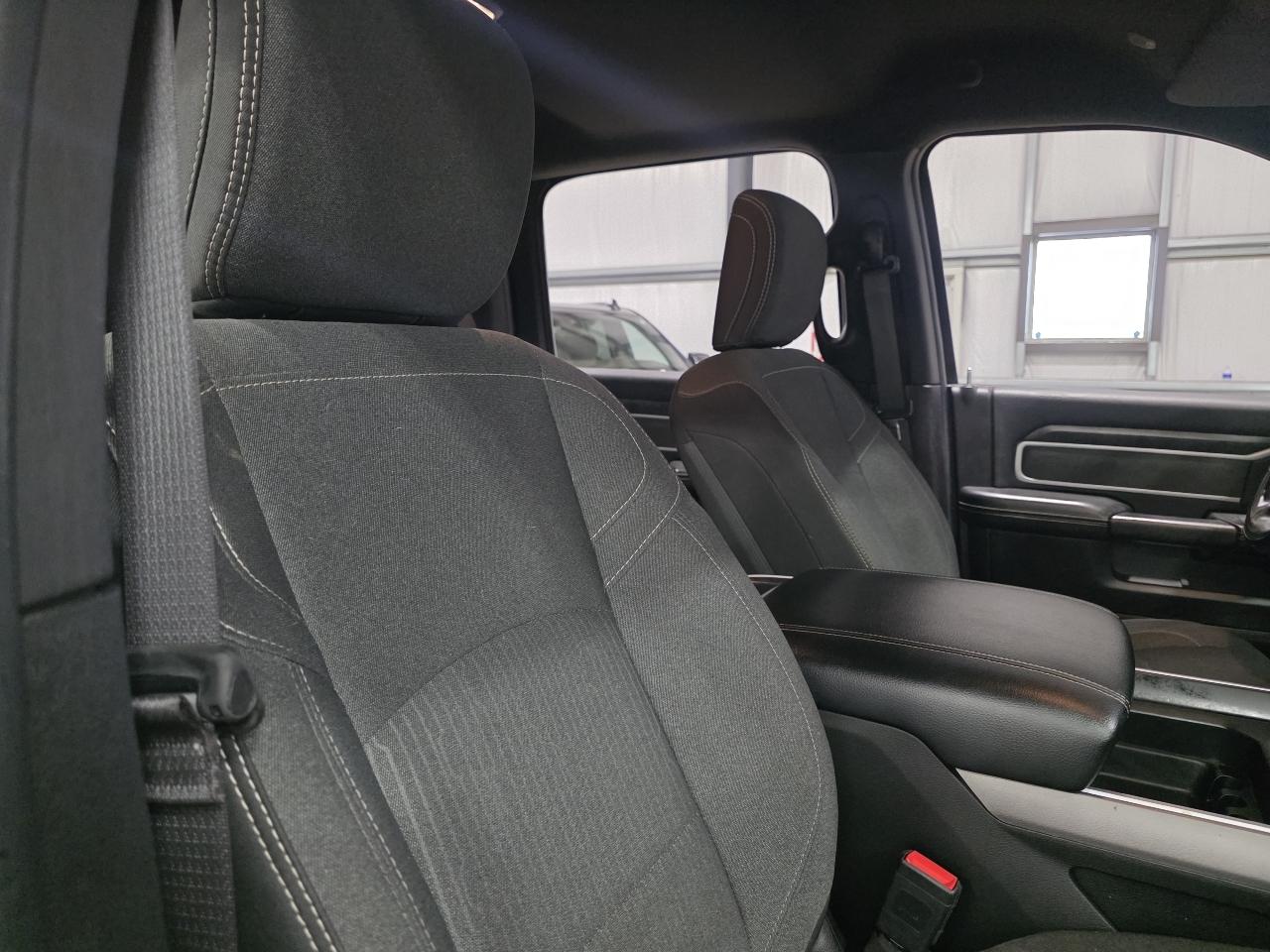 RAM 2500 Lone Star 4x4 Crew Cab 6'4" Box 2020