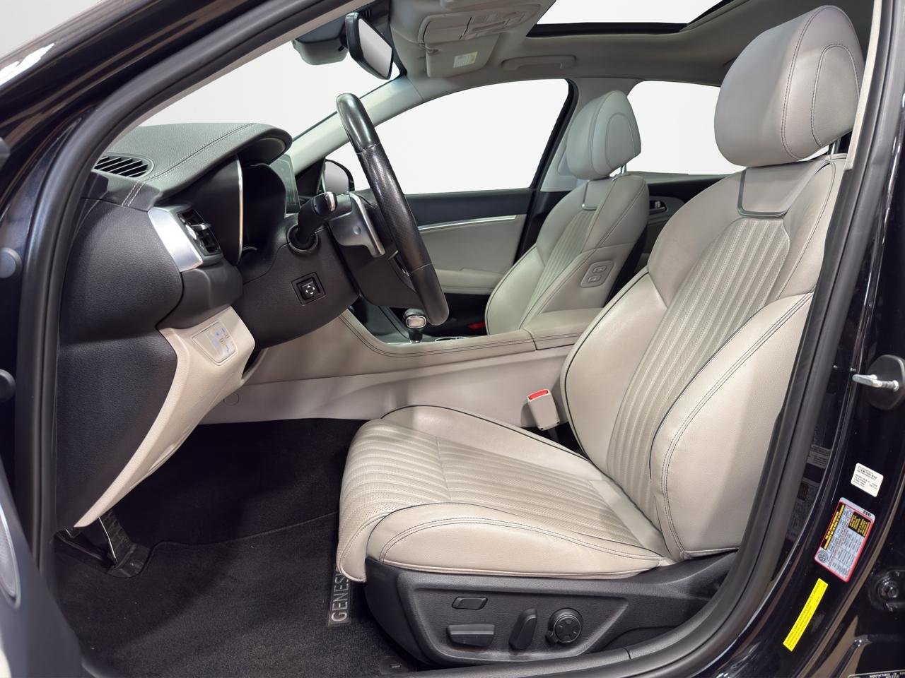 Genesis G70 3.3T RWD 2021