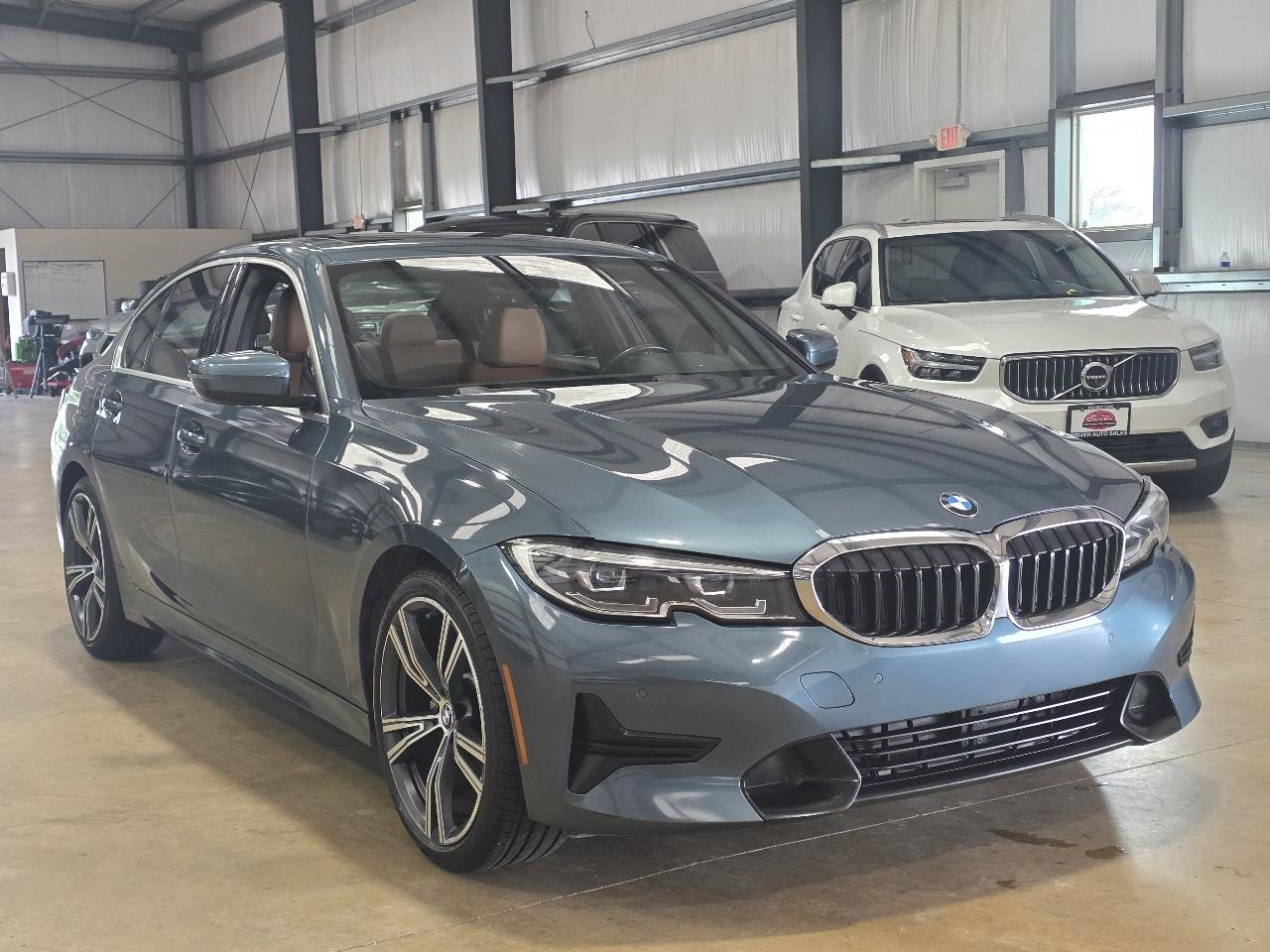 BMW 3 Series 330i Sedan 2021