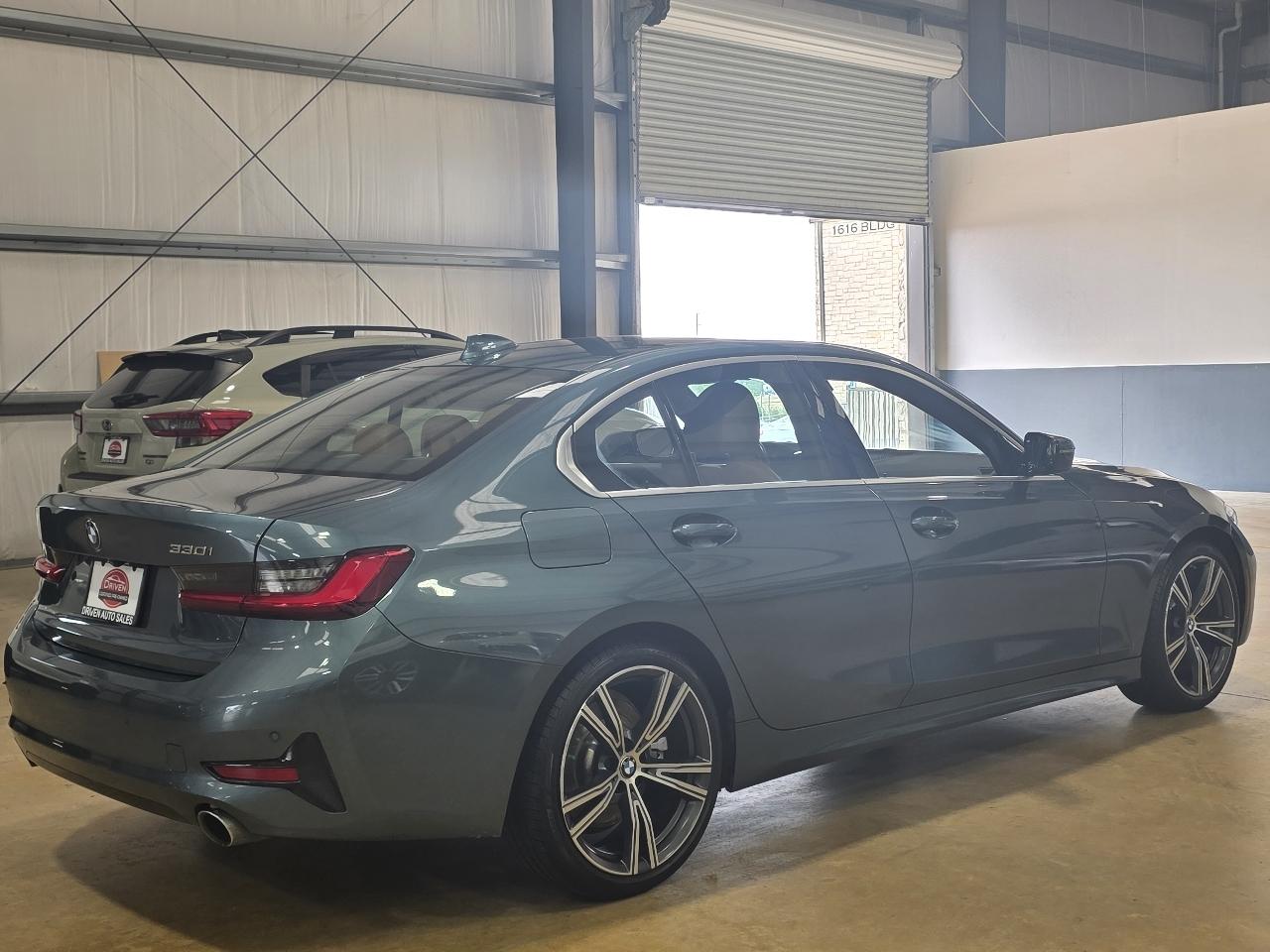 BMW 3 Series 330i Sedan 2021