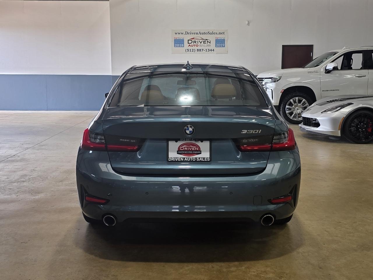 BMW 3 Series 330i Sedan 2021