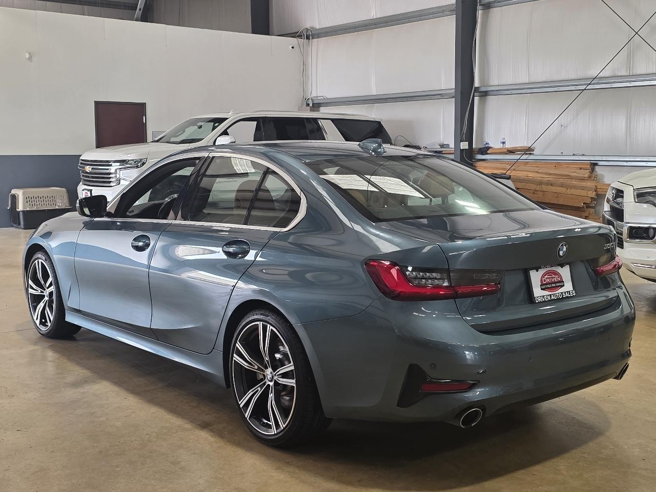BMW 3 Series 330i Sedan 2021