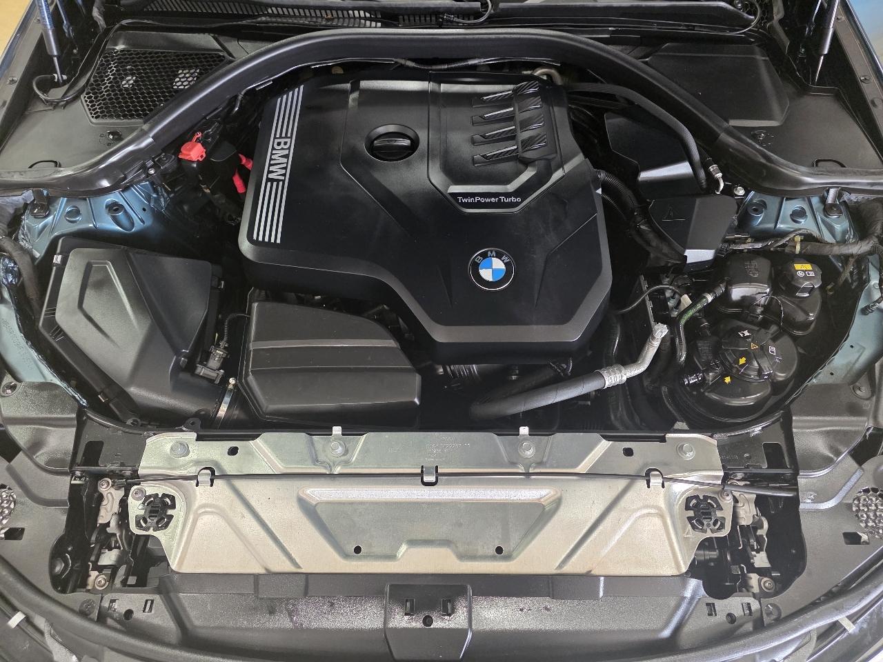 BMW 3 Series 330i Sedan 2021