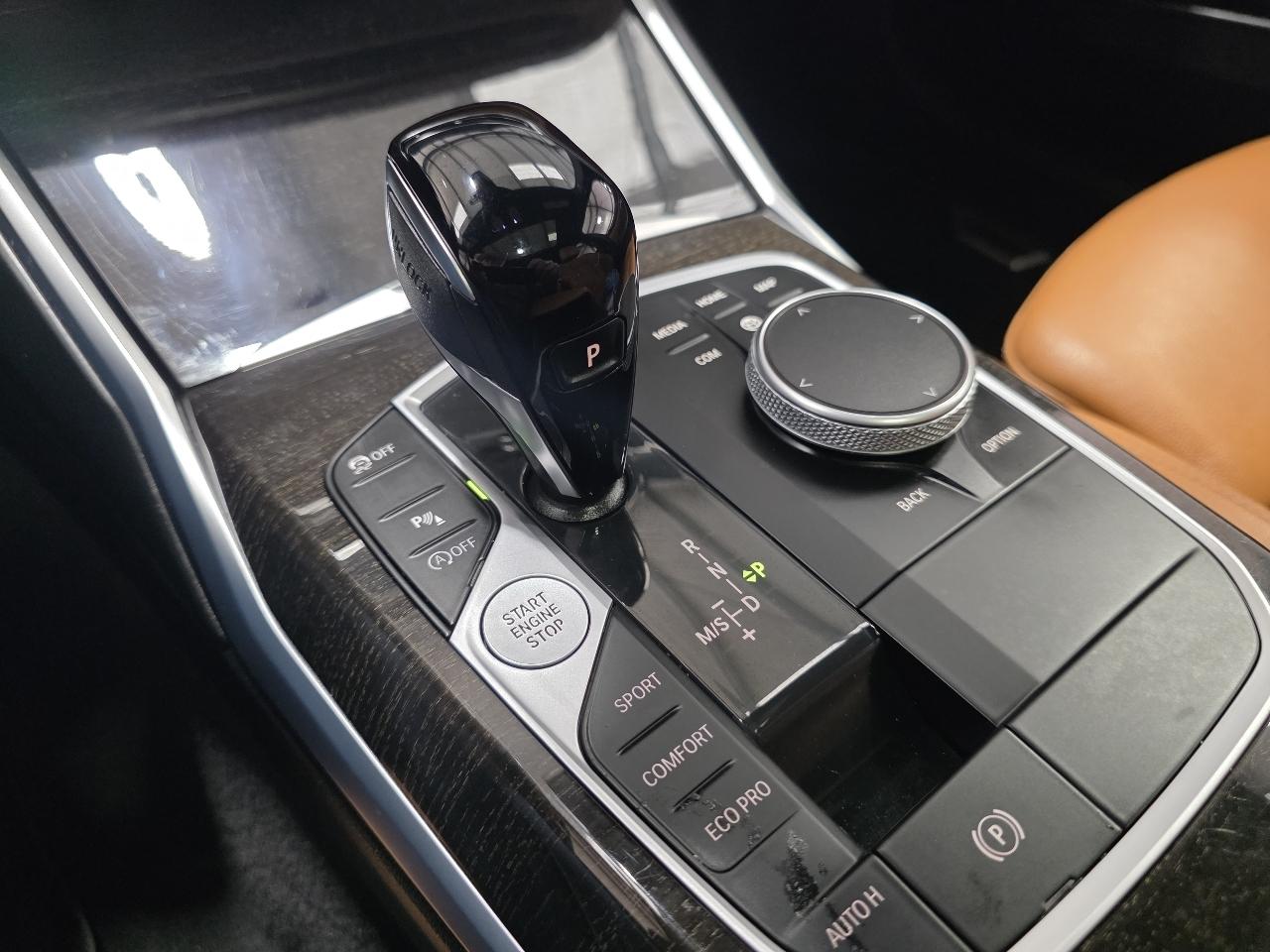 BMW 3 Series 330i Sedan 2021