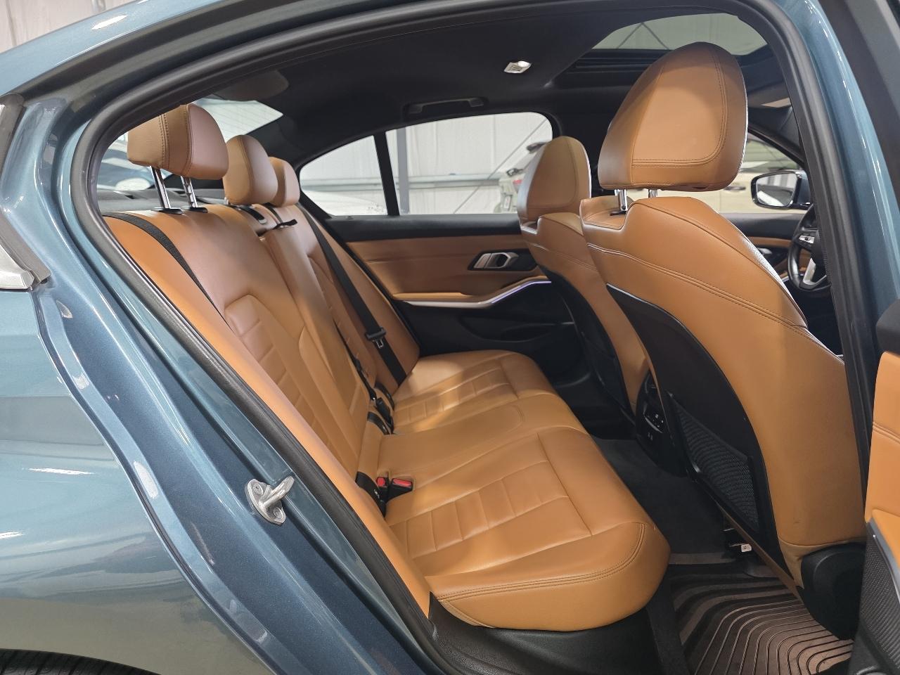BMW 3 Series 330i Sedan 2021