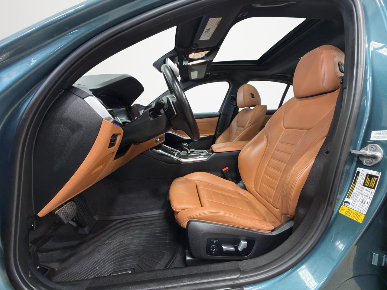 BMW 3 Series 330i Sedan 2021