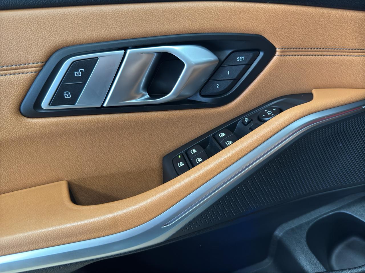 BMW 3 Series 330i Sedan 2021
