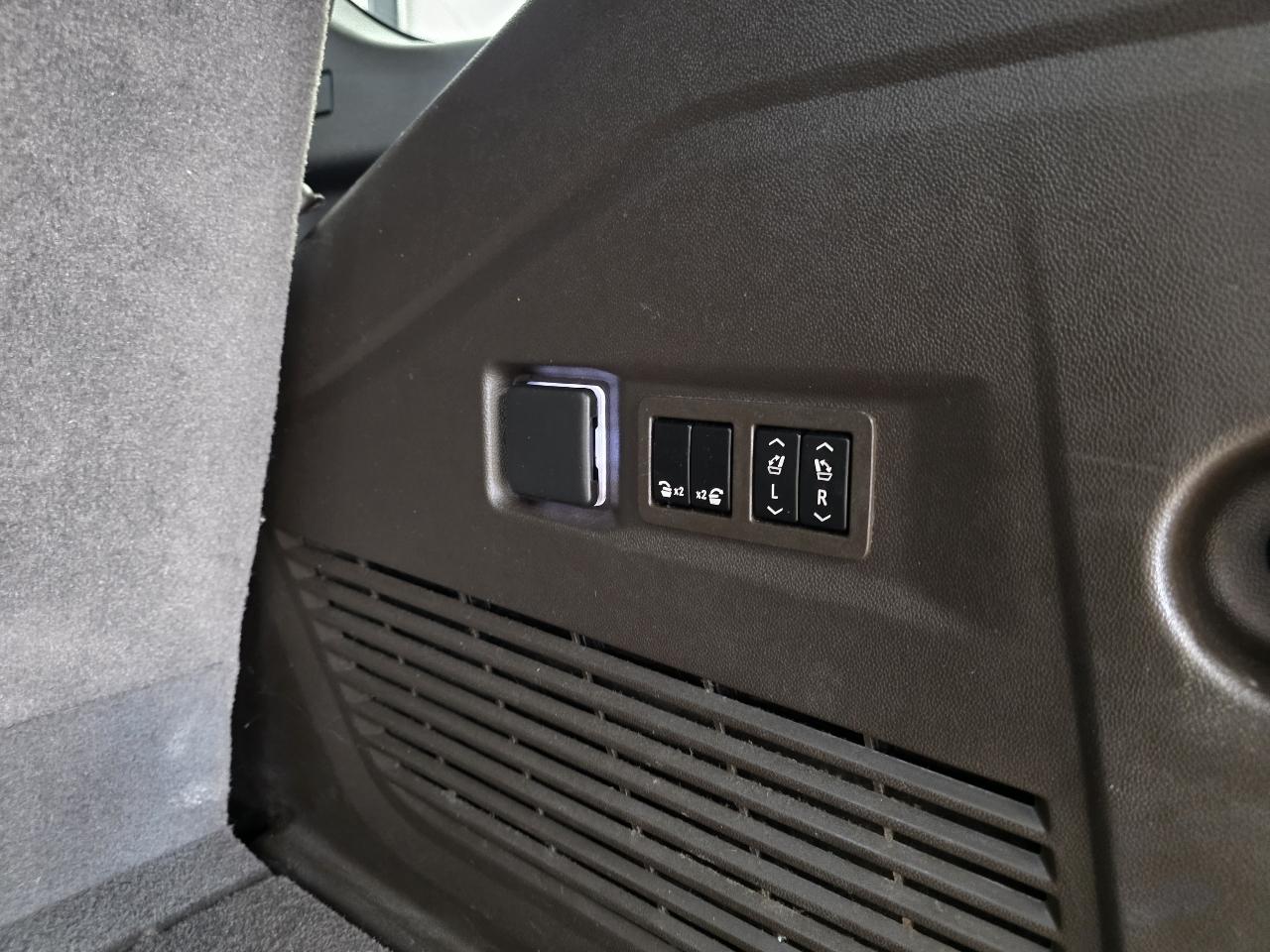 Chevrolet Tahoe 4WD 4dr Z71 2021