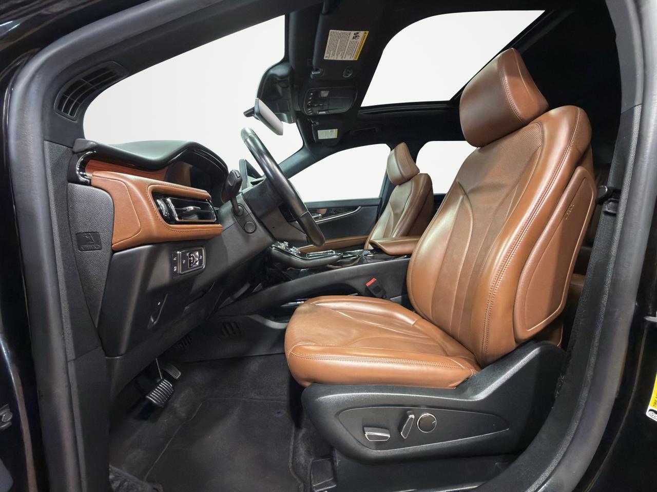 Lincoln Nautilus Reserve AWD 2022