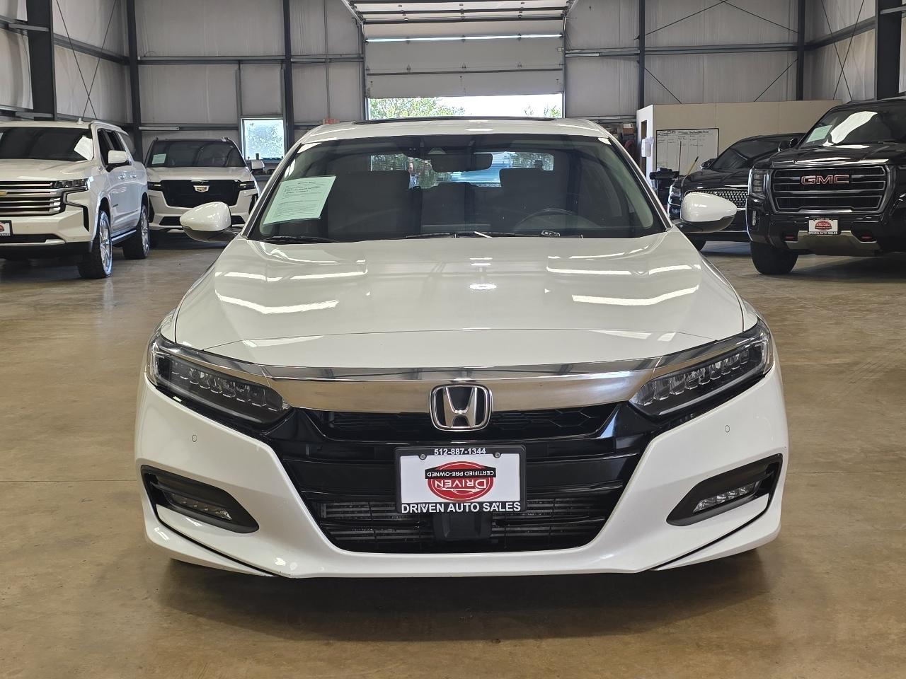 Honda Accord Sedan Touring 2.0T Auto 2020