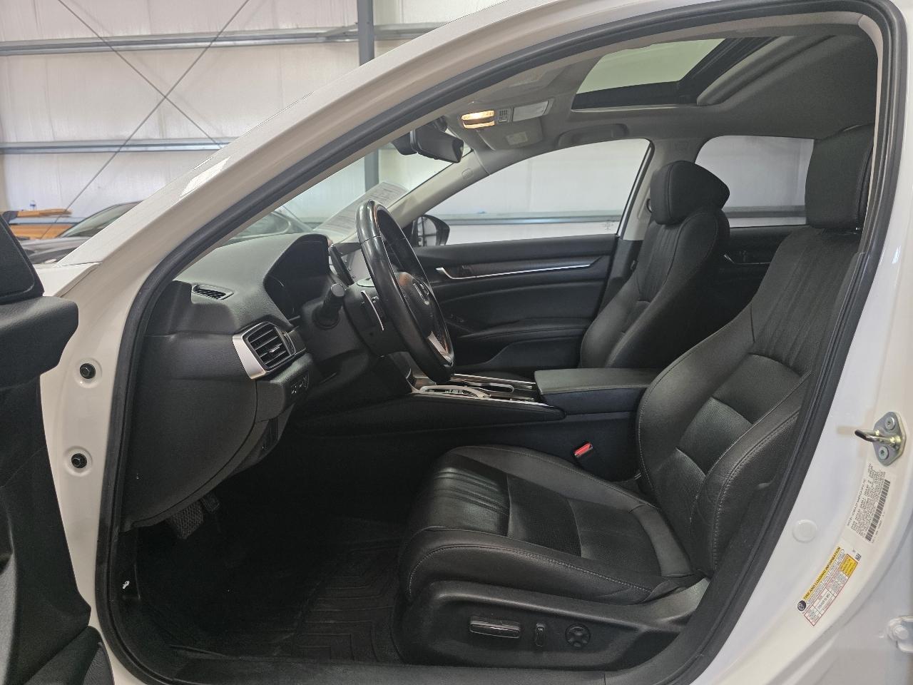 Honda Accord Sedan Touring 2.0T Auto 2020