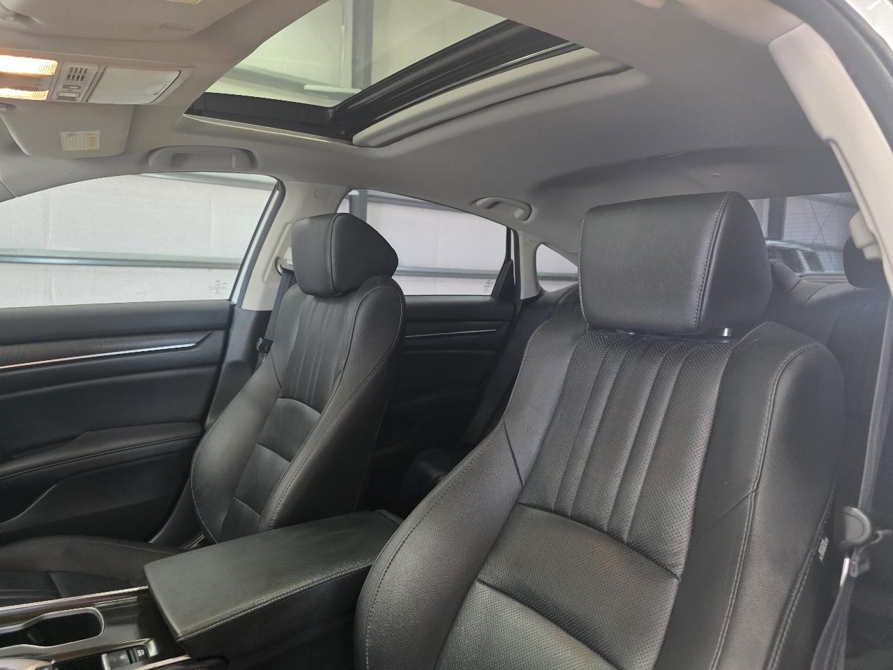 Honda Accord Sedan Touring 2.0T Auto 2020