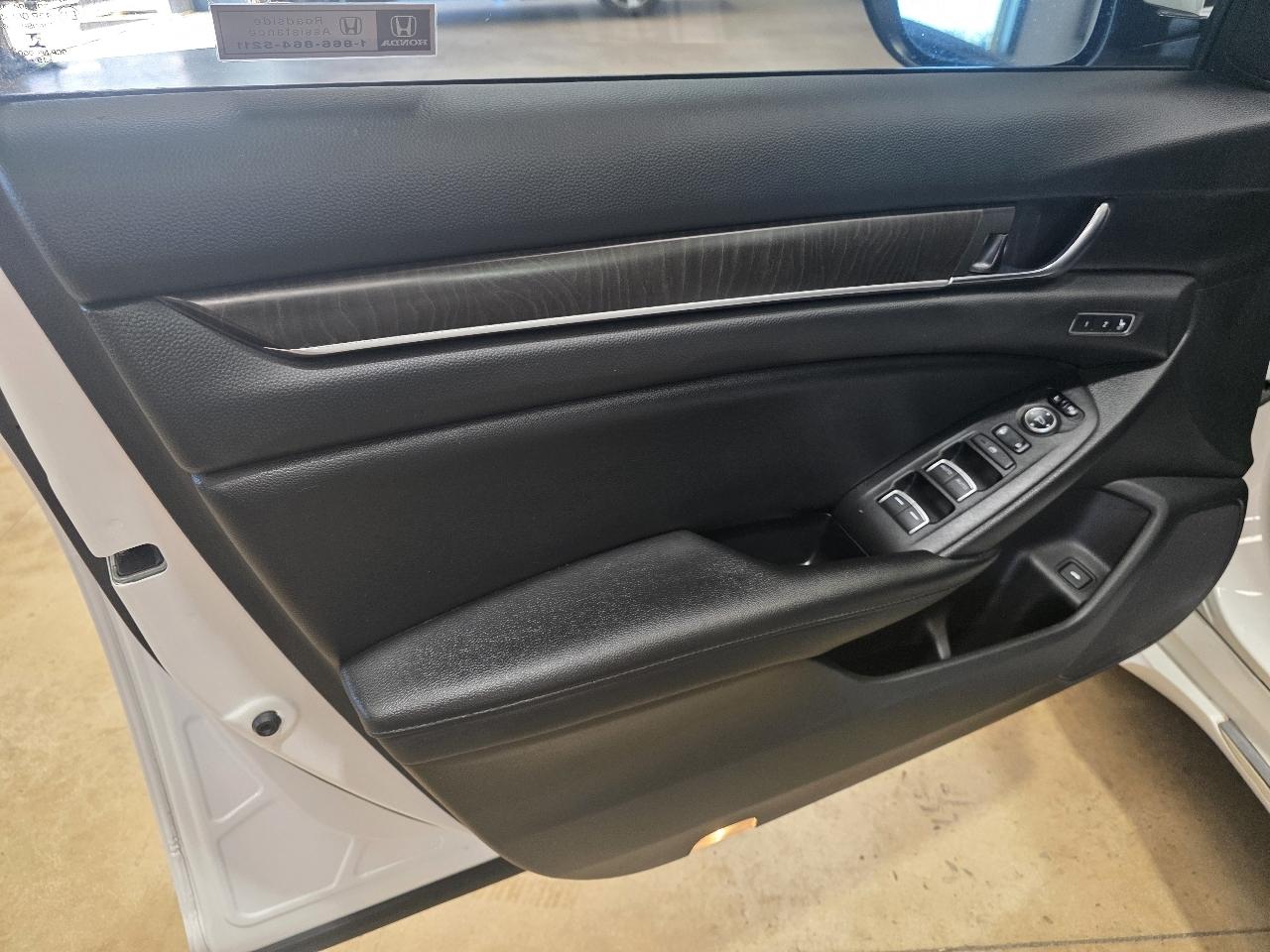 Honda Accord Sedan Touring 2.0T Auto 2020