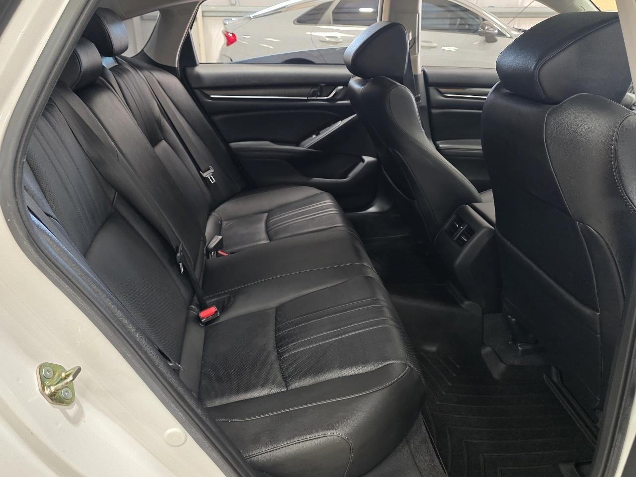Honda Accord Sedan Touring 2.0T Auto 2020