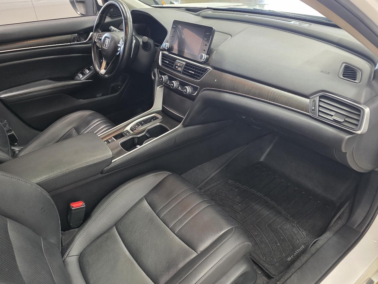 Honda Accord Sedan Touring 2.0T Auto 2020