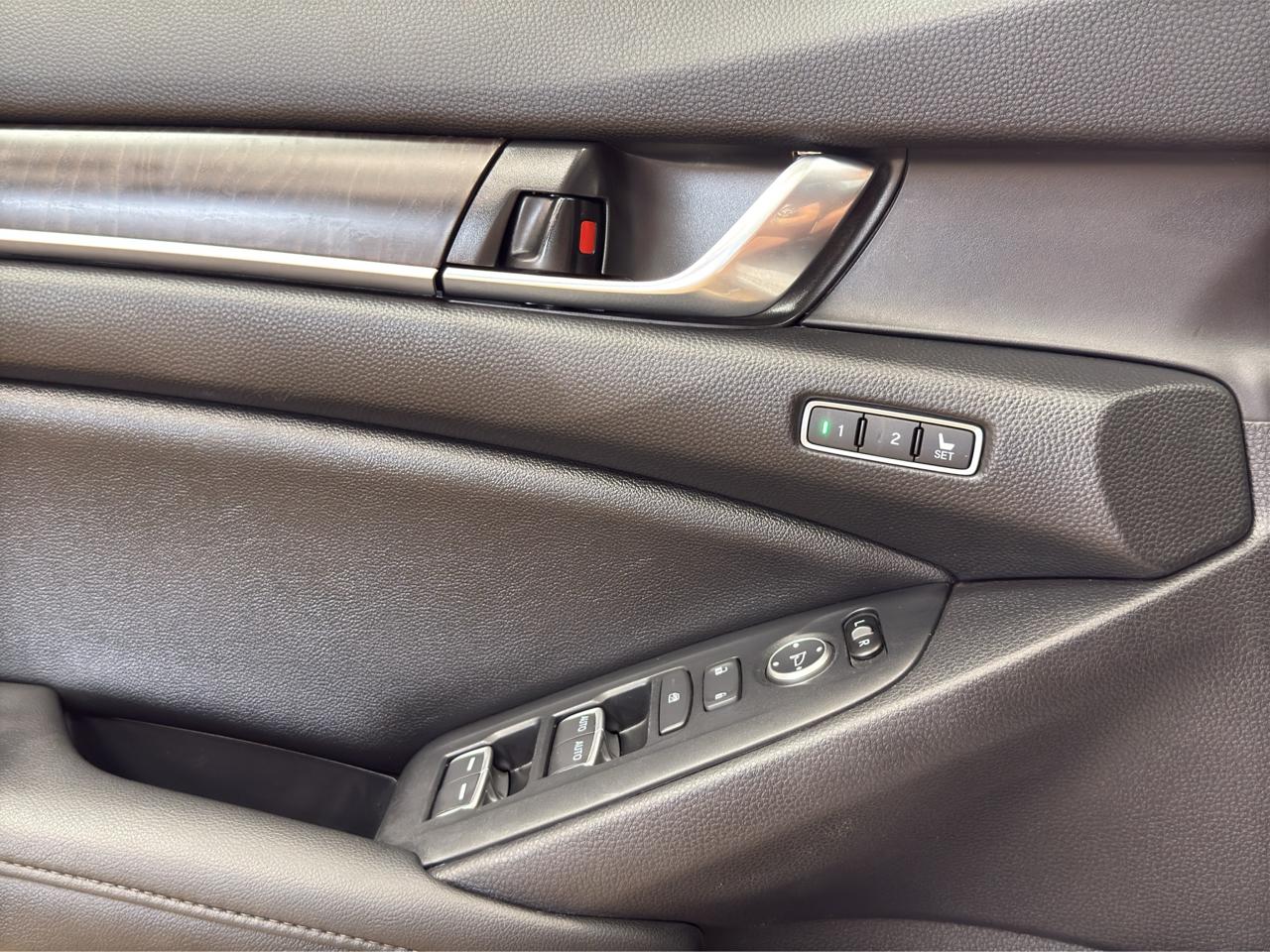 Honda Accord Sedan Touring 2.0T Auto 2020