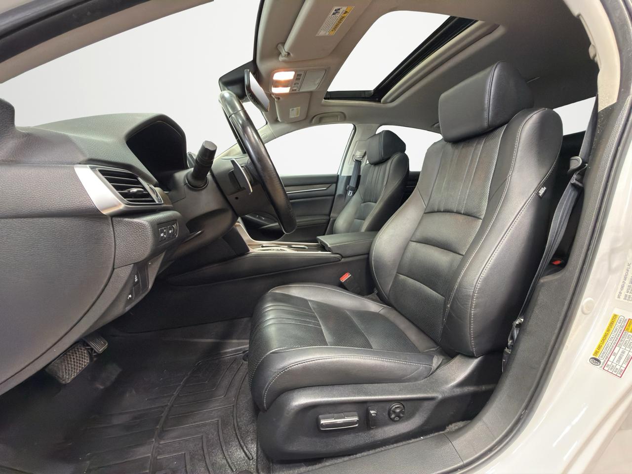 Honda Accord Sedan Touring 2.0T Auto 2020