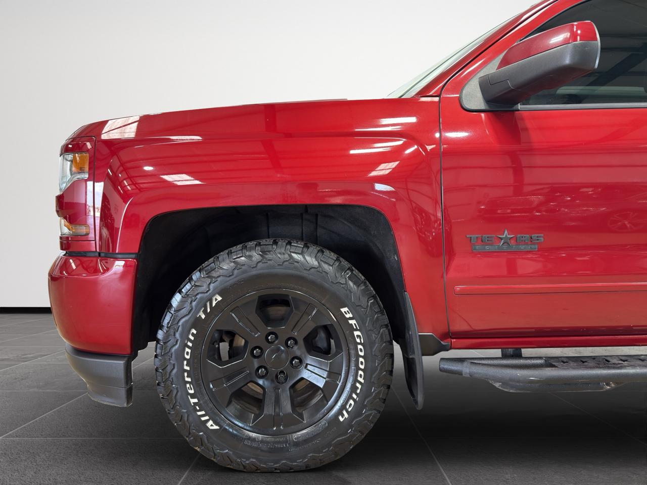 Chevrolet Silverado 1500 4WD Crew Cab 143.5" LT w/2LT 2018