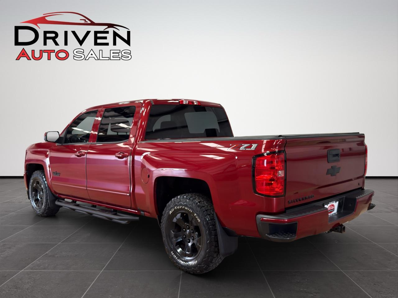 Chevrolet Silverado 1500 4WD Crew Cab 143.5" LT w/2LT 2018