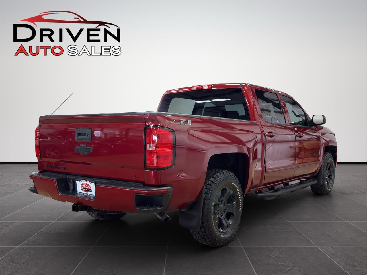 Chevrolet Silverado 1500 4WD Crew Cab 143.5" LT w/2LT 2018