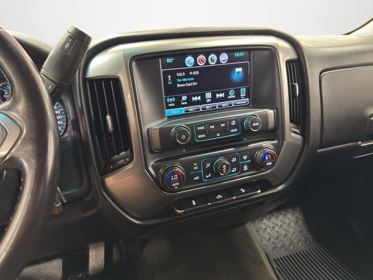 Chevrolet Silverado 1500 4WD Crew Cab 143.5" LT w/2LT 2018