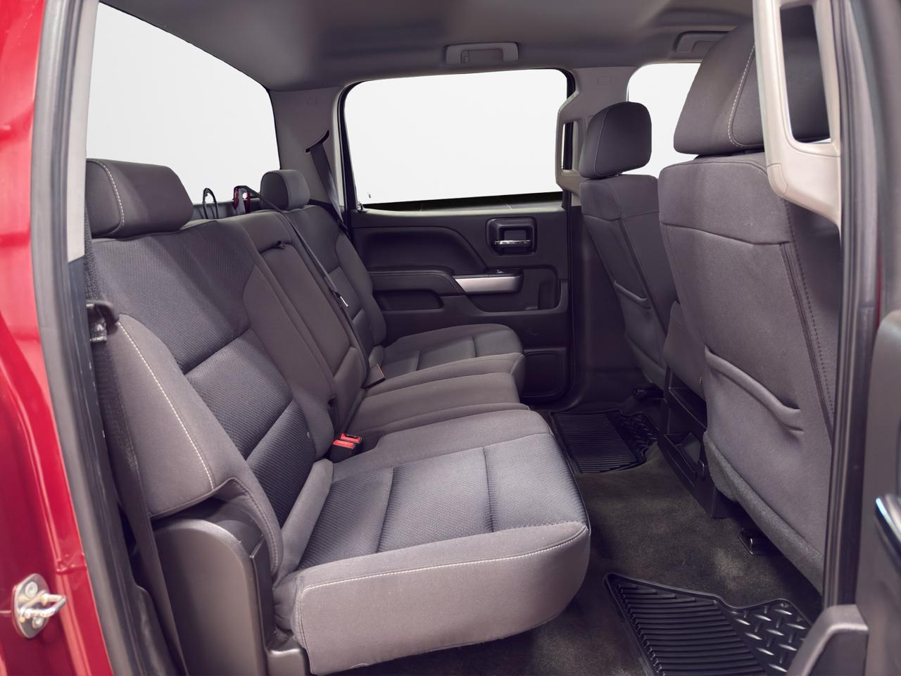 Chevrolet Silverado 1500 4WD Crew Cab 143.5" LT w/2LT 2018