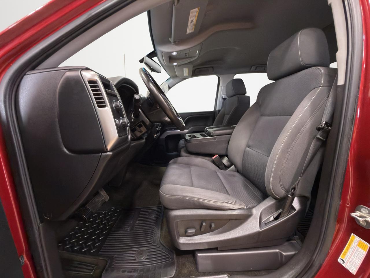 Chevrolet Silverado 1500 4WD Crew Cab 143.5" LT w/2LT 2018