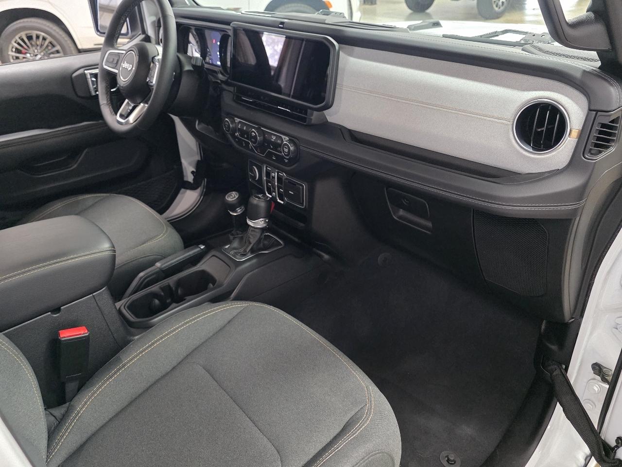Jeep Wrangler Sahara 4 Door 4x4 2025