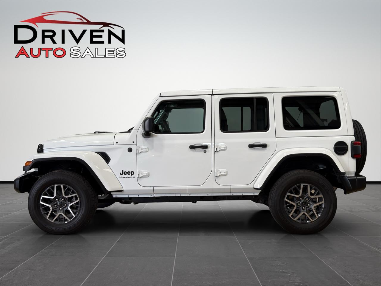 2025 Jeep Wrangler Sahara's photo