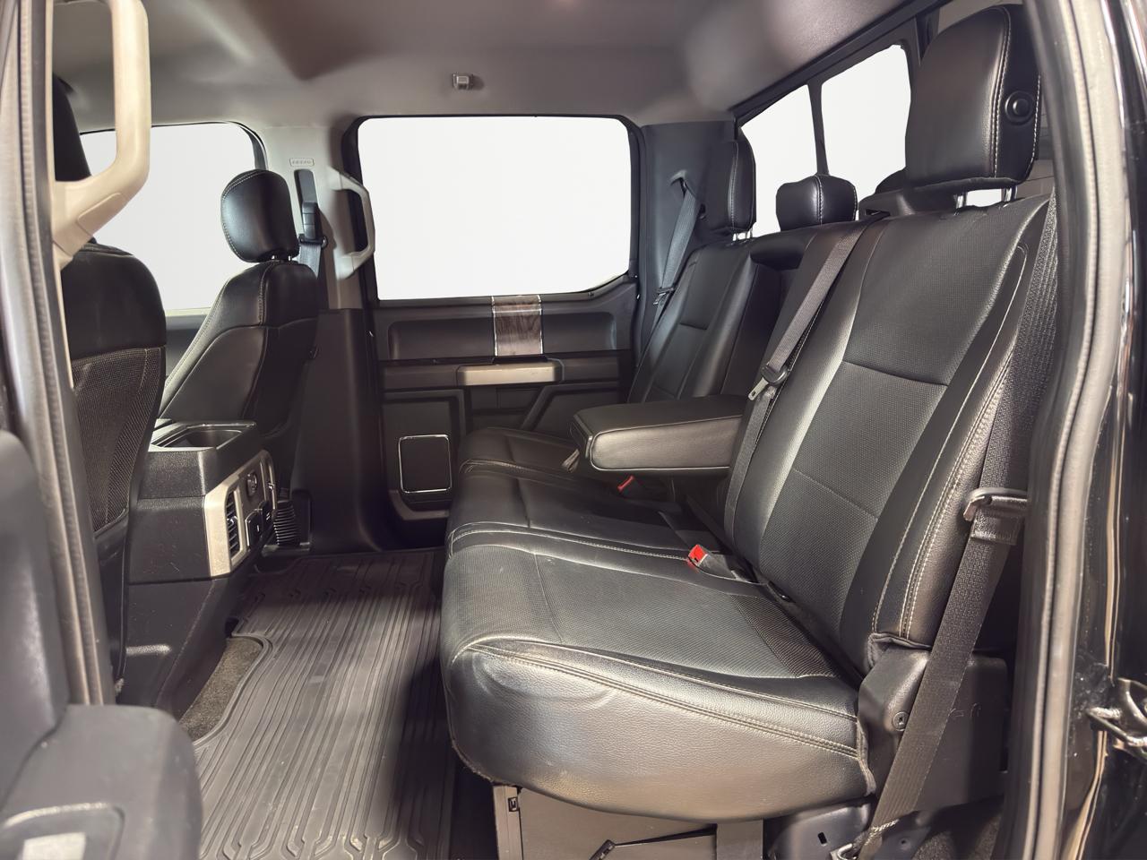 Ford Super Duty F-350 SRW Lariat 4WD Crew Cab 8' Box 2018