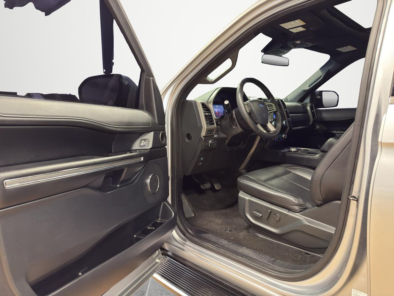 Ford Expedition XLT 2020