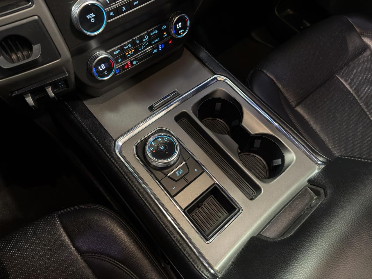 Ford Expedition XLT 2020