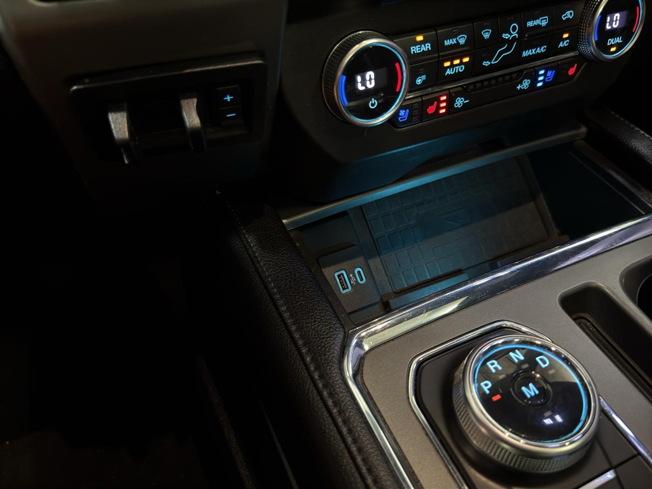 Ford Expedition XLT 2020