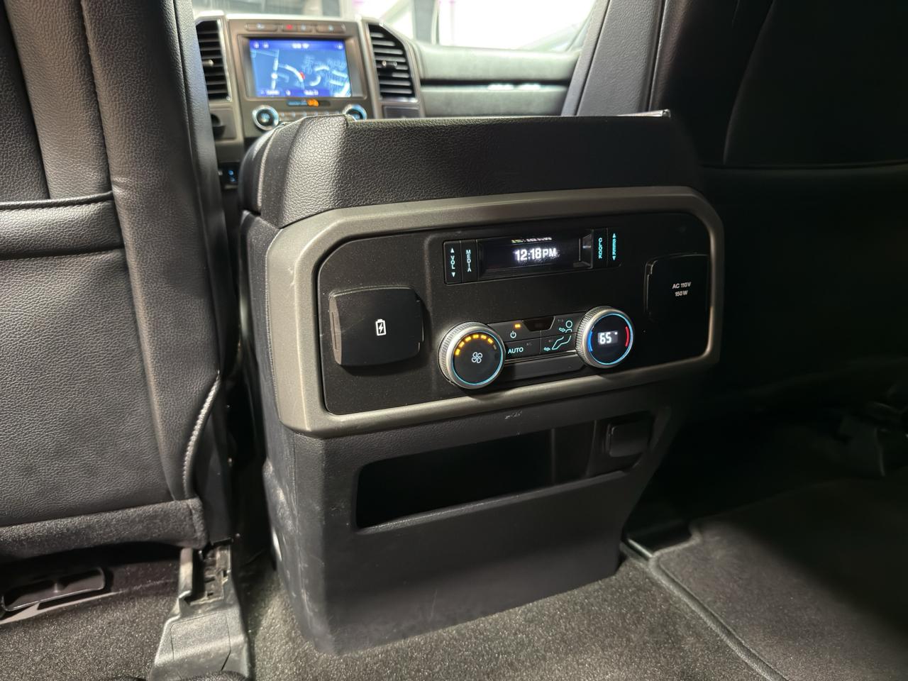 Ford Expedition XLT 2020