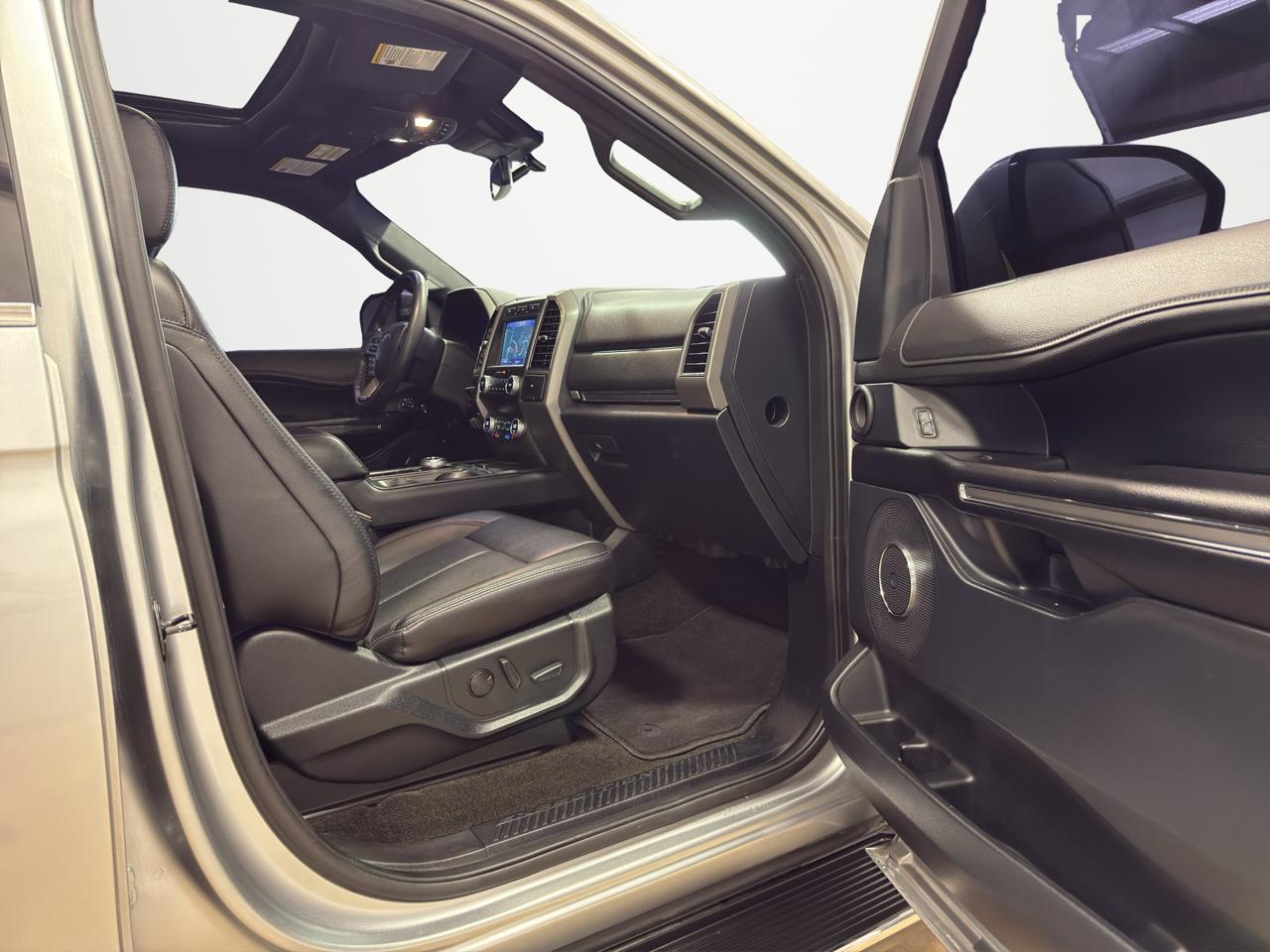 Ford Expedition XLT 2020
