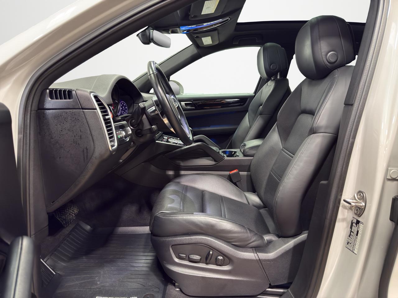 Porsche Cayenne Coupe AWD 2022