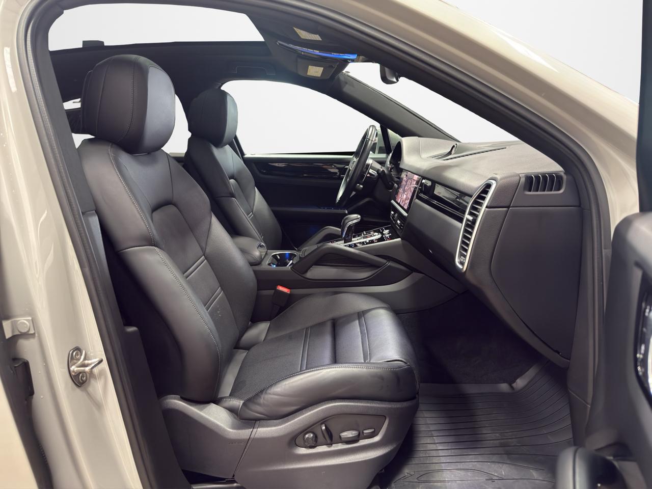 Porsche Cayenne Coupe AWD 2022