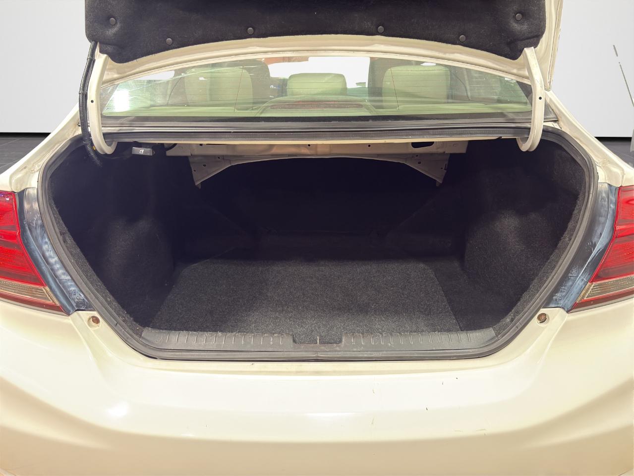 Honda Civic Sedan 4dr CVT LX 2014