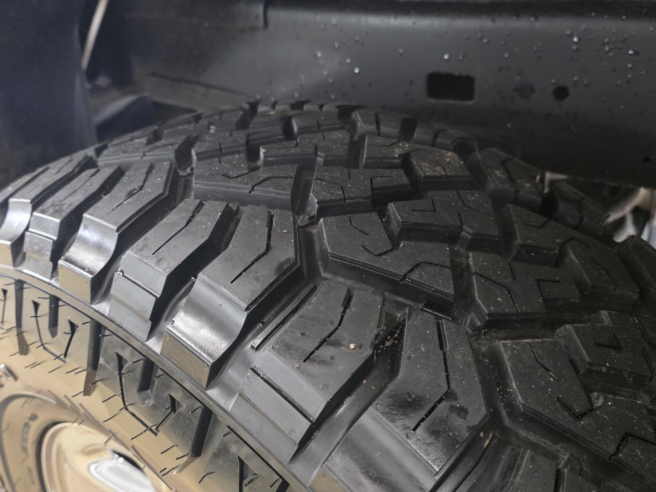 RAM 2500 Tradesman 4x4 Crew Cab 8' Box 2023