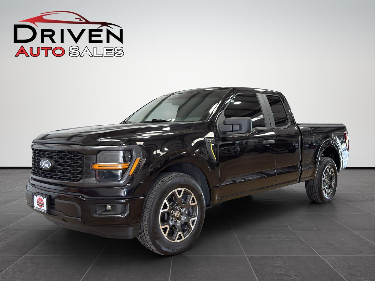 Ford F-150 STX 2WD SuperCab 6.5' Box 2024