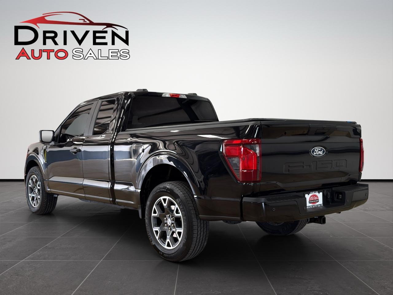 Ford F-150 STX 2WD SuperCab 6.5' Box 2024