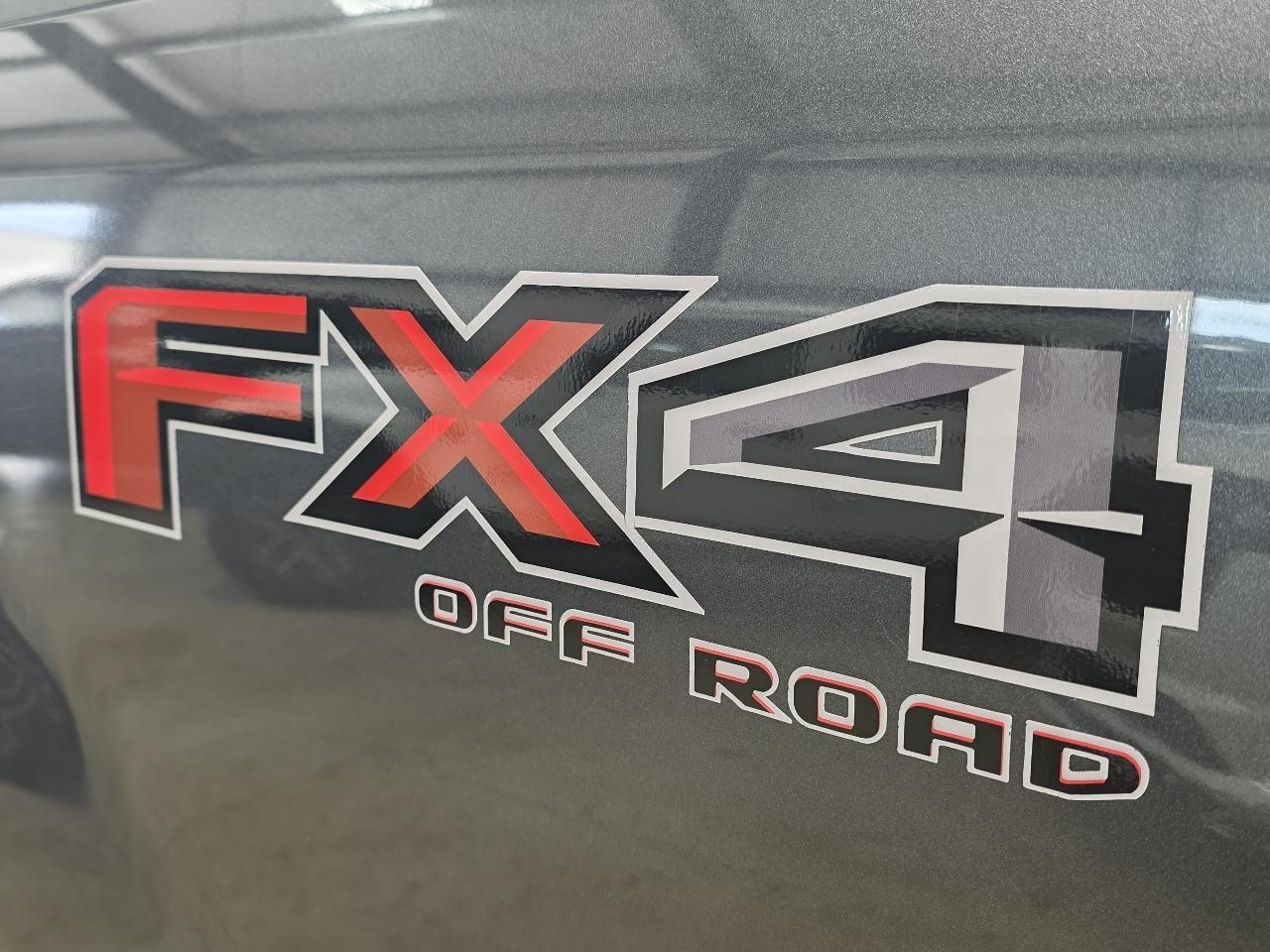 Ford Super Duty F-250 SRW Lariat 4WD Crew Cab 6.75' Box 2019