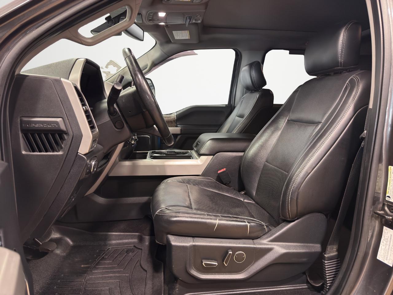 Ford Super Duty F-250 SRW Lariat 4WD Crew Cab 6.75' Box 2019
